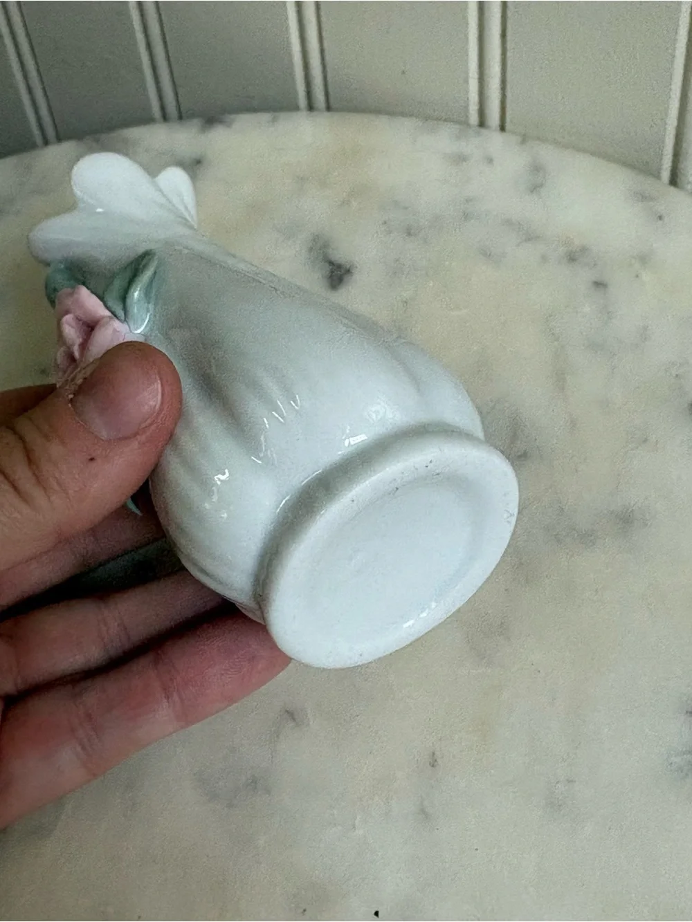 Vintage Porcelain Rose Bud Vase VTG Grandmacore Traditional Cottagecore Flowers